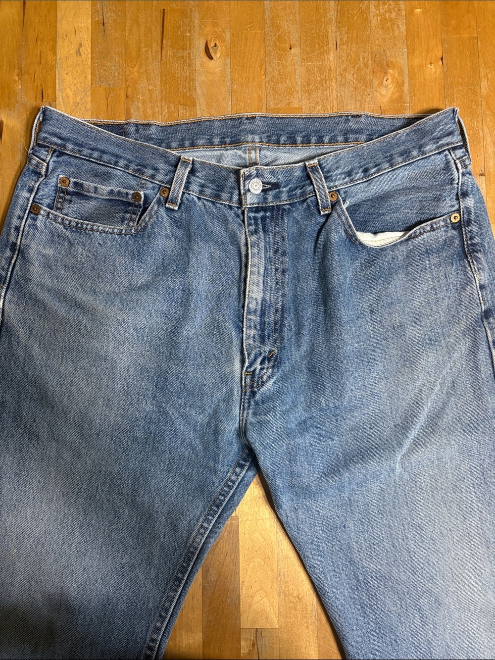 Levi's Men's 505 regular fit jeans - Picture 6 of 10